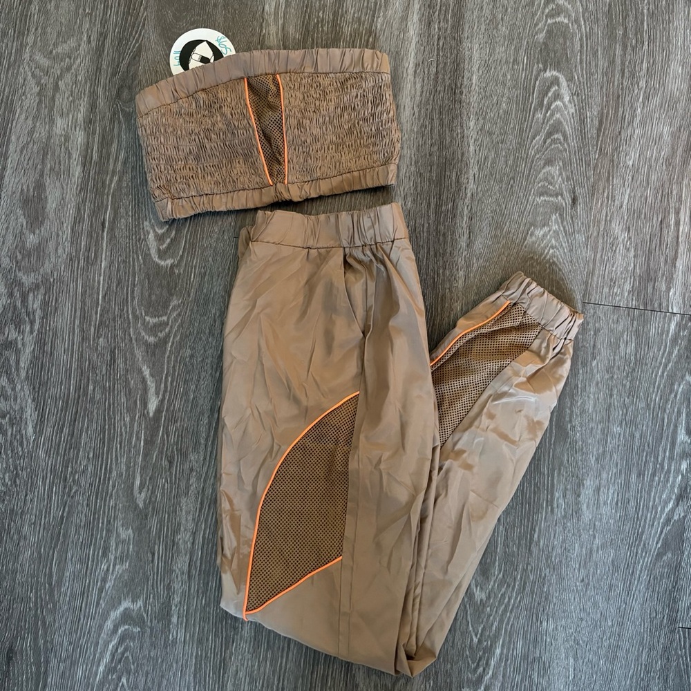 NWT Brown Strapless Top and Pants Set with Orange Accents Size SMALL